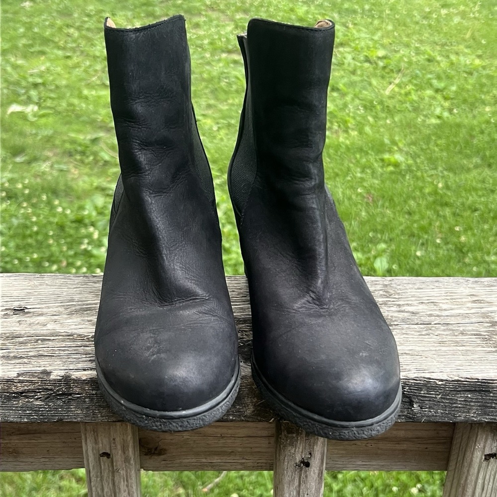 Eric Michael Black Leather Wedge Chelsea Ankle Boots Women's EU 40 Spain - Picture 3 of 7